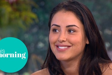 Marnie Simpson giản dị trả lời phỏng vấn