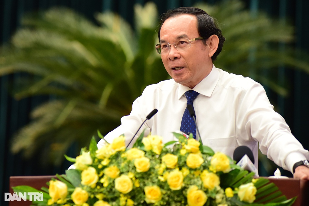 Bí thư TPHCM: Muốn cống hiến thì vị trí, cương vị nào cũng có cơ hội - 1 Bí thư TPHCM: Muốn cống hiến thì vị trí, cương vị nào cũng có cơ hội - 1