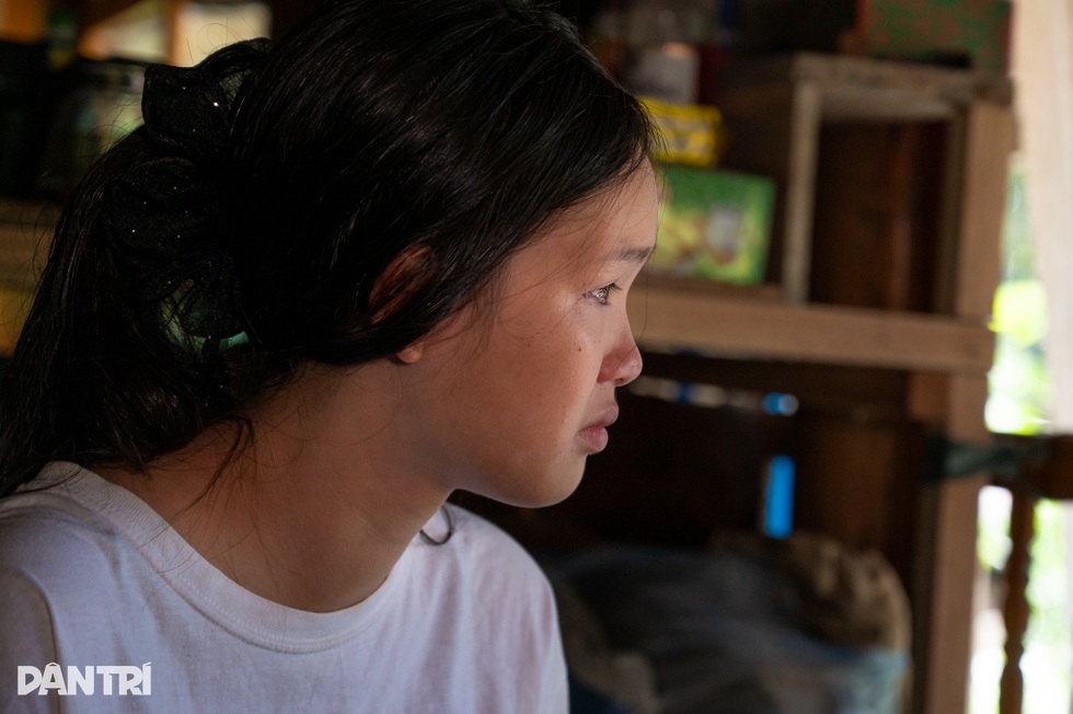 Bà nội gần 80 tuổi gồng gánh 3 cháu nhỏ mồ côi cha, mẹ bỏ đi - 8