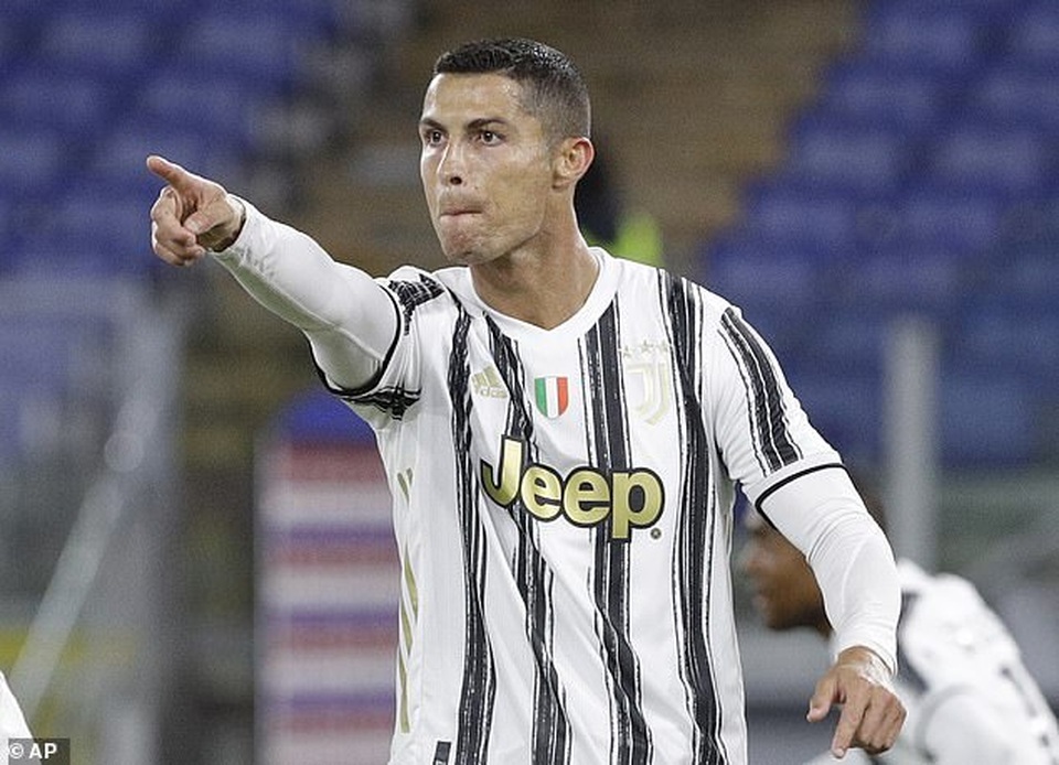 C.Ronaldo lập cú đúp, Juventus thoát thua trong thế thiếu người - 1 C.Ronaldo lập cú đúp, Juventus thoát thua trong thế thiếu người - 1