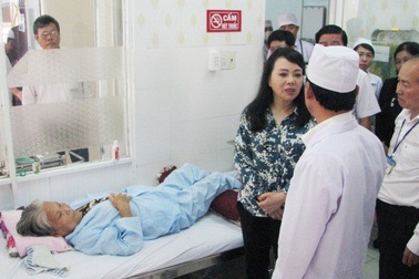 Bộ trưởng Y tế: Mua sắm hàng hóa y tế phải công khai đúng quy định