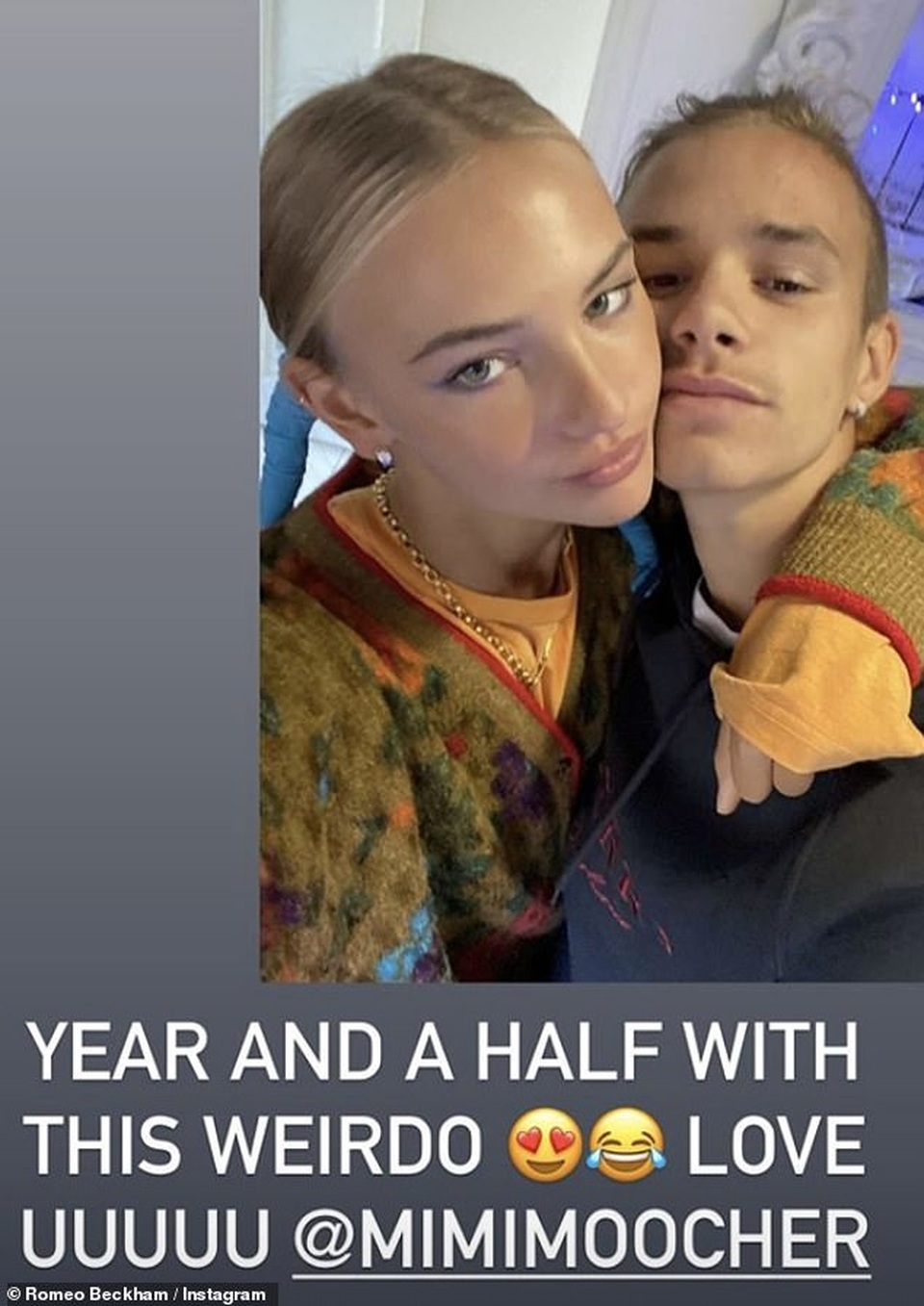 Romeo Beckham tình tứ bên bạn gái - 2 Romeo Beckham tình tứ bên bạn gái - 2