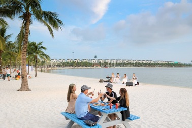 Sức sống của "thành phố biển" phía Đông Hà Nội