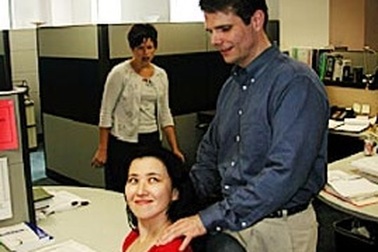 Những nguyên tắc trong giao tiếp của chị em văn phòng