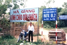 "Phượt thủ đời đầu" đi xe Dream check-in Hà Giang, 20 năm sau bỗng gây sốt