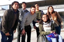 Xúc động khi Messi biến giấc mơ của thiếu nữ tị nạn thành sự thật