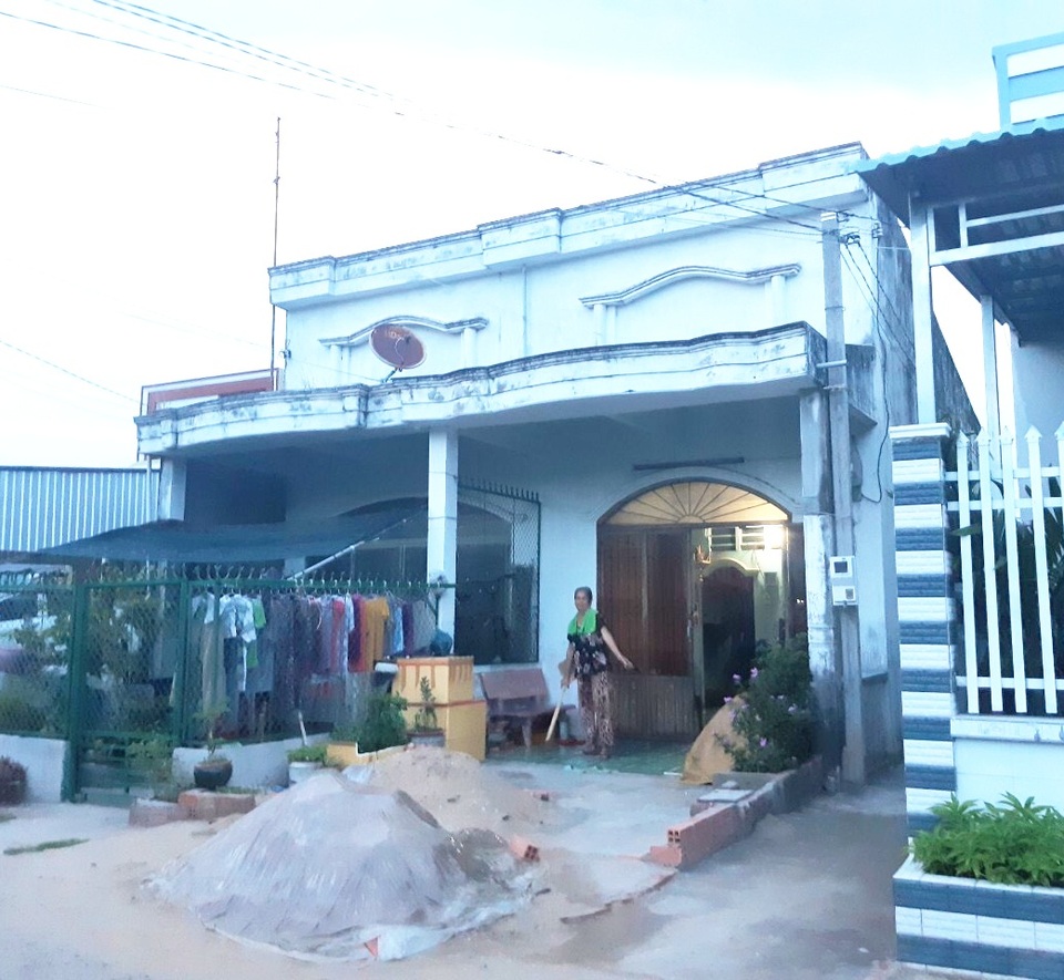 Sóc Trăng: Cho rằng bị xúc phạm, dân kiện phó chủ tịch thị trấn ra toà - 1 Sóc Trăng: Cho rằng bị xúc phạm, dân kiện phó chủ tịch thị trấn ra toà - 1