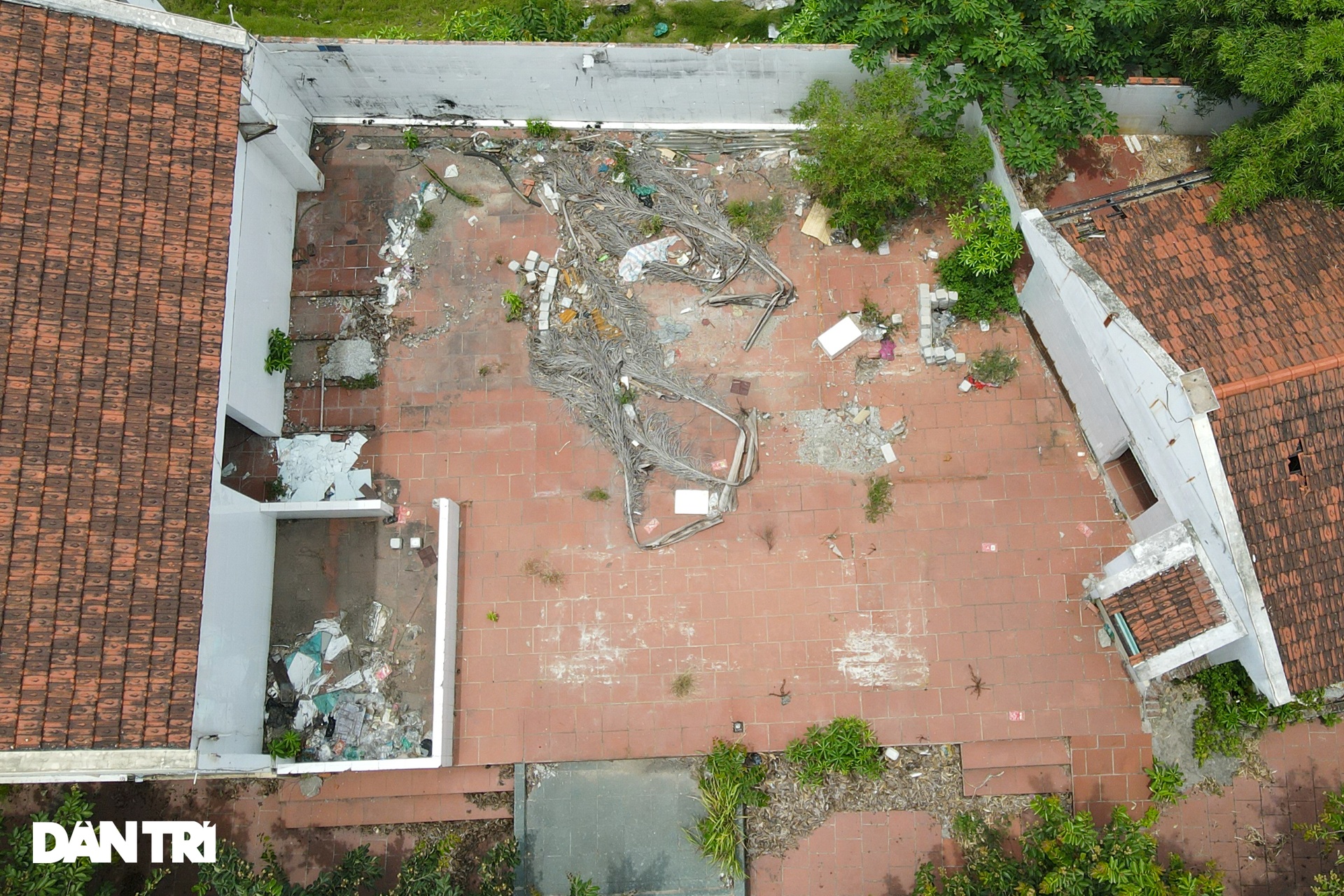 Cận cảnh khu liên hợp thể thao Mỹ Đình bị xẻ thịt cho thuê - 9 Cận cảnh khu liên hợp thể thao Mỹ Đình bị xẻ thịt cho thuê - 9