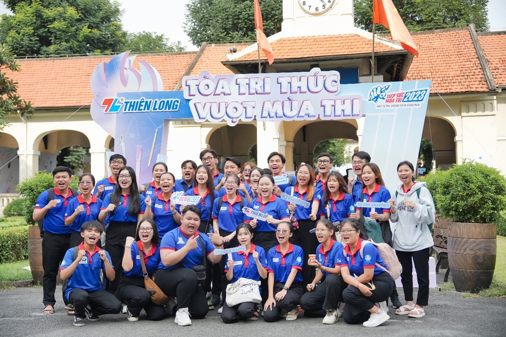 Tiếp sức mùa thi 2023: Lập nhiều kỷ lục, giảm áp lực thi cử cho thí sinh - 5 Tiếp sức mùa thi 2023: Lập nhiều kỷ lục, giảm áp lực thi cử cho thí sinh - 5