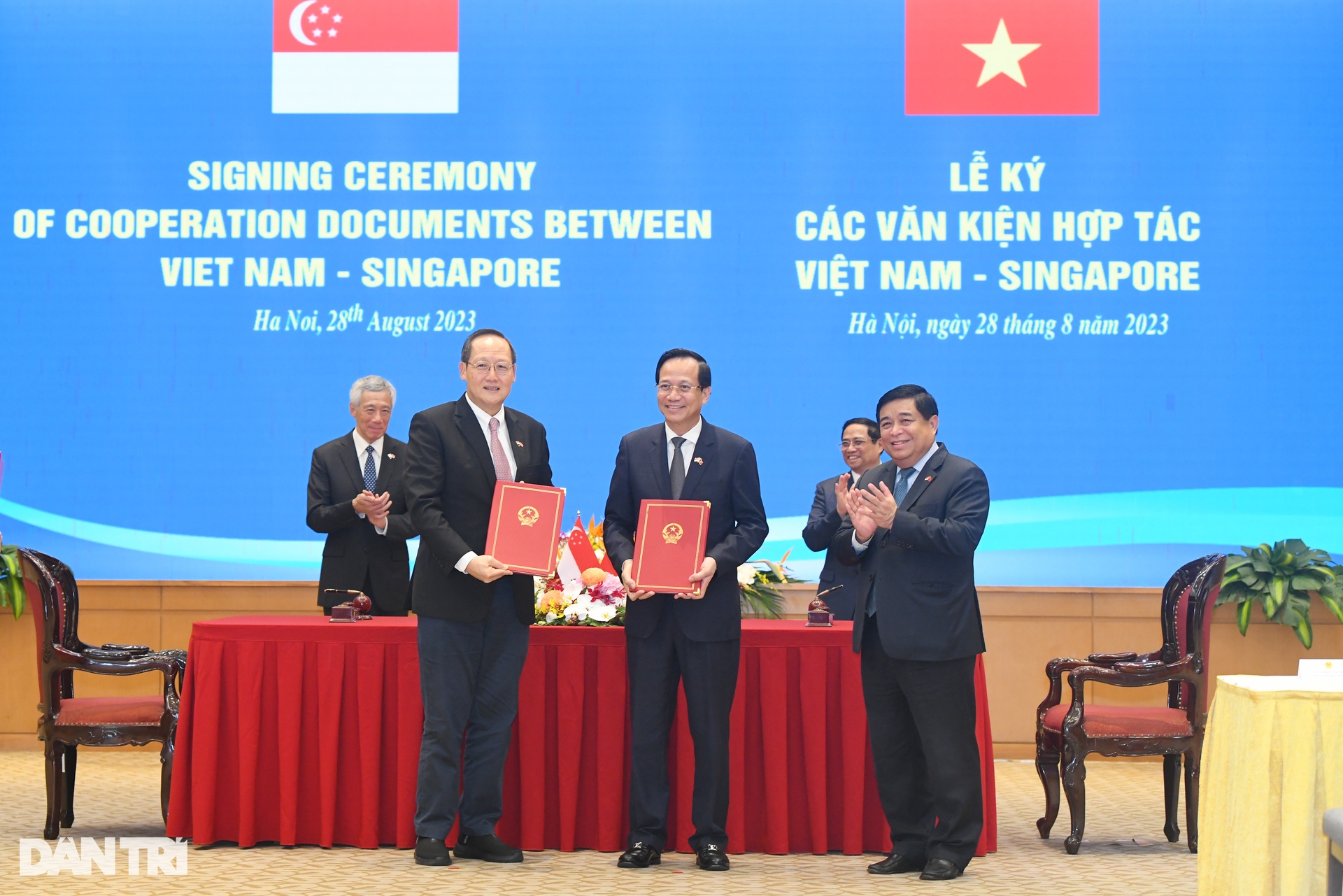 Toàn cảnh Lễ đón Thủ tướng Lý Hiển Long thăm chính thức Việt Nam - 11 Toàn cảnh Lễ đón Thủ tướng Lý Hiển Long thăm chính thức Việt Nam - 11