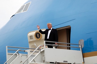 Chuyên cơ của Tổng thống Trump có nguy cơ bốc cháy do lỗi kỹ thuật