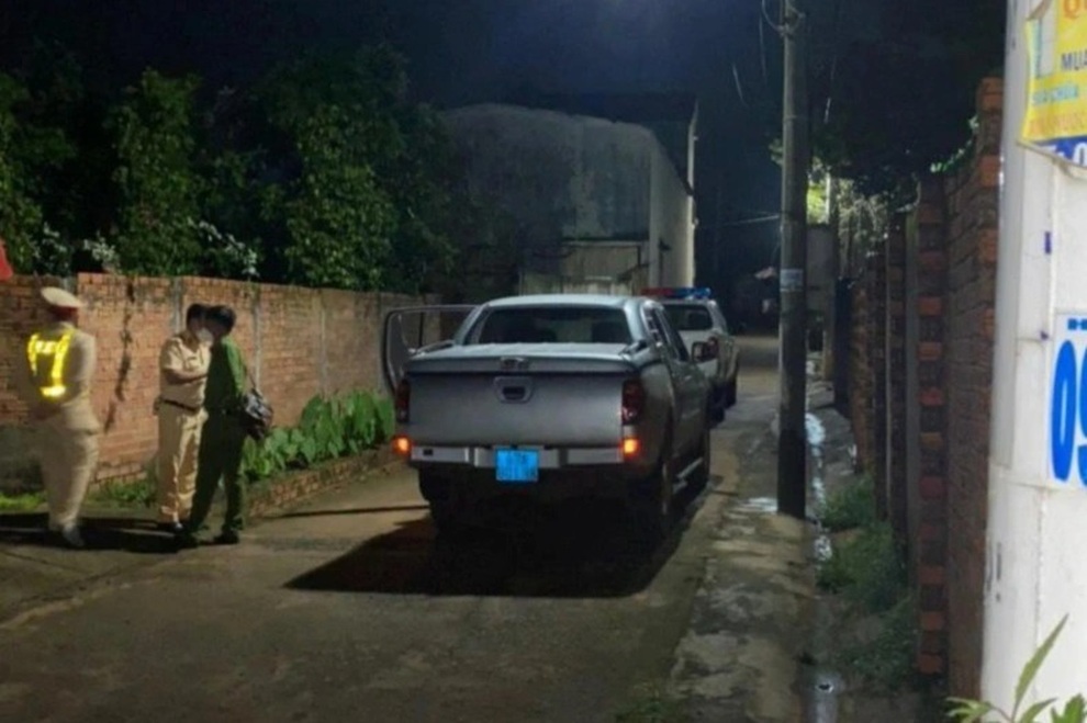 Xuyên đêm truy tìm xe ô tô tăng ga vượt chốt kiểm dịch - 1 Xuyên đêm truy tìm xe ô tô tăng ga vượt chốt kiểm dịch - 1