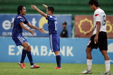 B.Bình Dương hạ K.Kiên Giang với tỷ số tennis