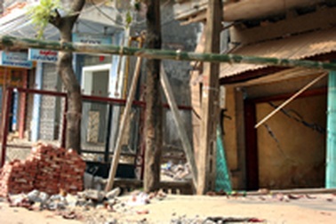 Đánh liều... vào nhà ăn Tết!