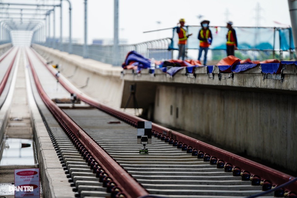 Soi thông số chi tiết đoàn tàu Metro số 1 vừa nhập về Sài Gòn - 11 Soi thông số chi tiết đoàn tàu Metro số 1 vừa nhập về Sài Gòn - 11