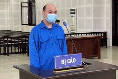 Ngang nhiên mở "đại lý" ma túy trong nhà vệ sinh quán bar