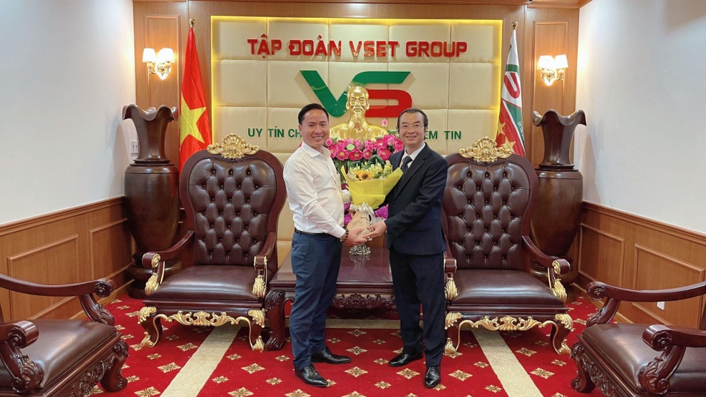 Tập đoàn VsetGroup chính thức ra mắt Tân Tổng Giám đốc - 1 Tập đoàn VsetGroup chính thức ra mắt Tân Tổng Giám đốc - 1