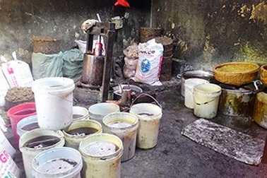 Tiêu hủy 150 ký mỡ heo bẩn cung cấp cho thị trường TPHCM