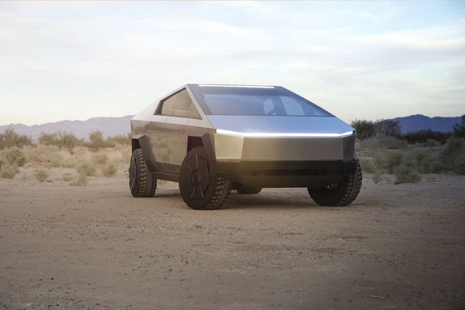 Tesla gây sốc với mẫu xe bán tải chống đạn Cybertruck giá chỉ từ 39.900 USD - 3 Tesla gây sốc với mẫu xe bán tải chống đạn Cybertruck giá chỉ từ 39.900 USD - 3