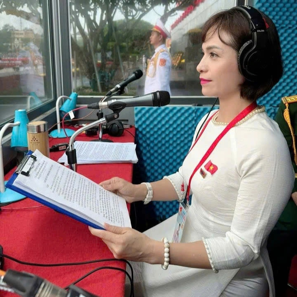 Điều ít biết về nữ PTV giọng Bắc được điều động muộn ở lễ diễu binh 2/9 - 2 Điều ít biết về nữ PTV giọng Bắc được điều động muộn ở lễ diễu binh 2/9 - 2