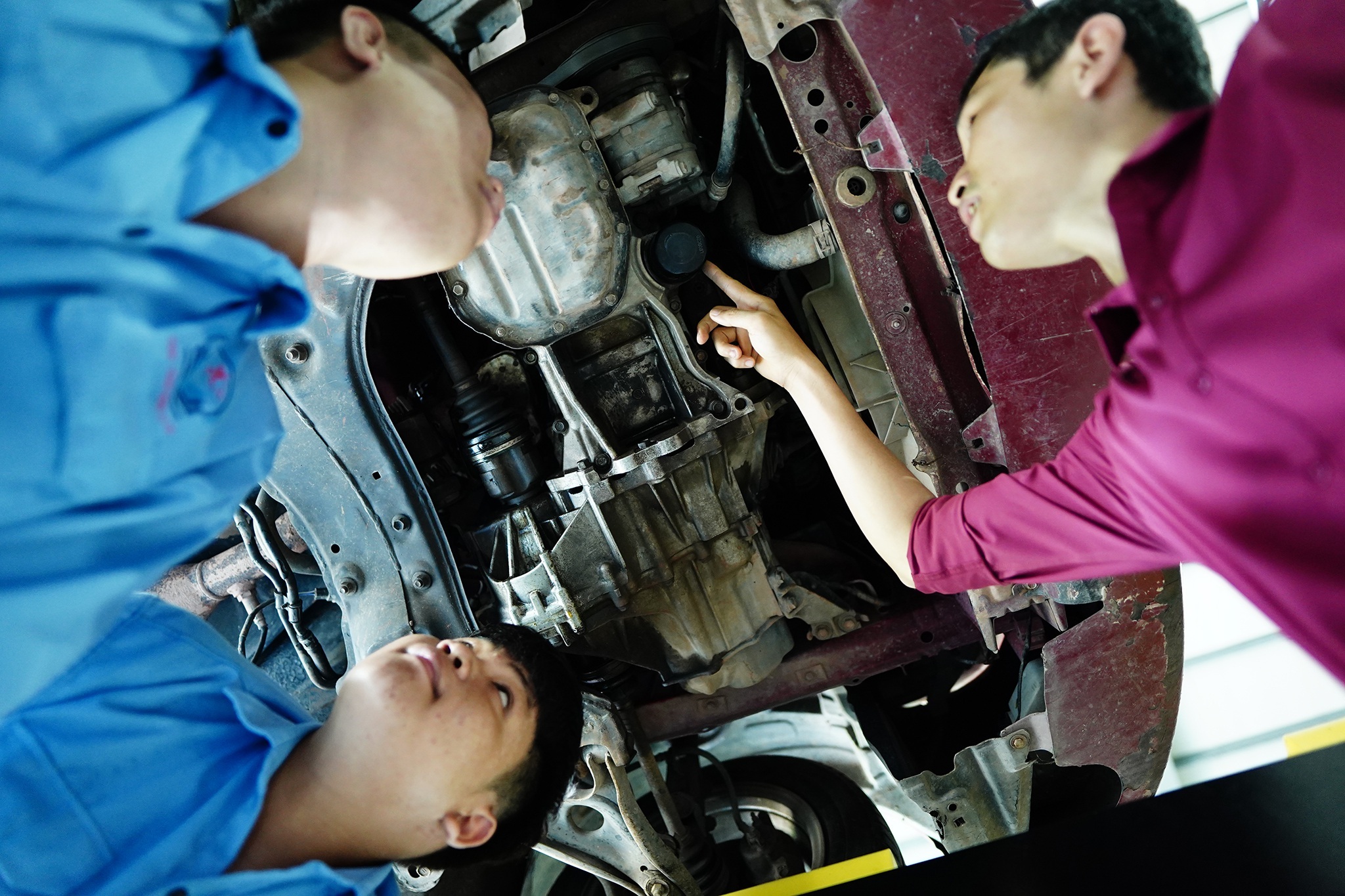 Tranh cãi việc nữ kế toán bỏ nghề đi làm công nhân lương 14 triệu đồng - 3 Tranh cãi việc nữ kế toán bỏ nghề đi làm công nhân lương 14 triệu đồng - 3