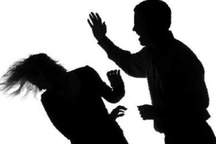 "Tác động vật lý" với vợ, cán bộ thuế bị phạt 15 triệu đồng