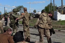 Ukraine sẵn sàng trao đổi tù binh với Nga "ngay ngày mai"