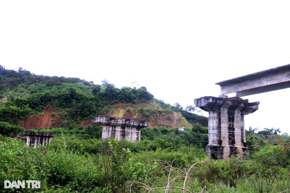 Cây cầu bị lãng quên 23 năm: Hai tỉnh vẫn tranh luận giữ hay bỏ - 4 Cây cầu bị lãng quên 23 năm: Hai tỉnh vẫn tranh luận giữ hay bỏ - 4