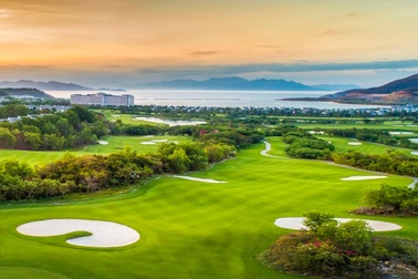 Công ty con của Vinhomes làm sân golf 100ha tại Quảng Ninh