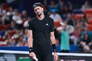 Zverev nối gót Sinner rời Thượng Hải Masters