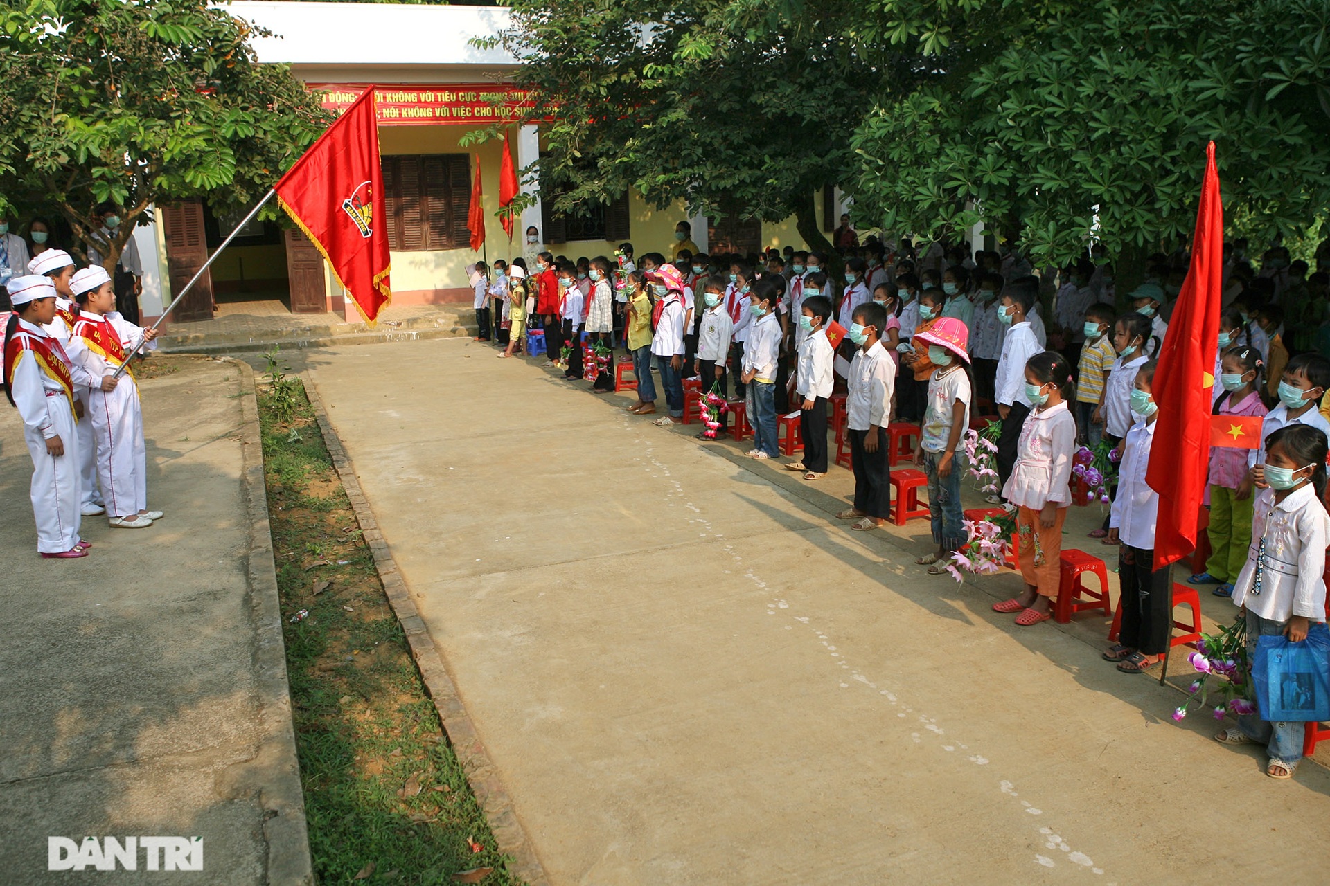 Nhìn lại Lễ khai giảng đặc biệt 12 năm trước trong đại dịch cúm A/H1N1 - 11 Nhìn lại Lễ khai giảng đặc biệt 12 năm trước trong đại dịch cúm A/H1N1 - 11