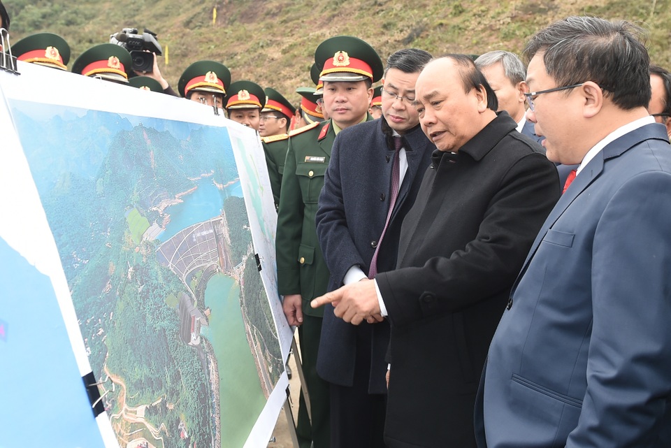 Thủ tướng phát lệnh khởi công dự án nhà máy thủy điện Hòa Bình mở rộng - 1 Thủ tướng phát lệnh khởi công dự án nhà máy thủy điện Hòa Bình mở rộng - 1