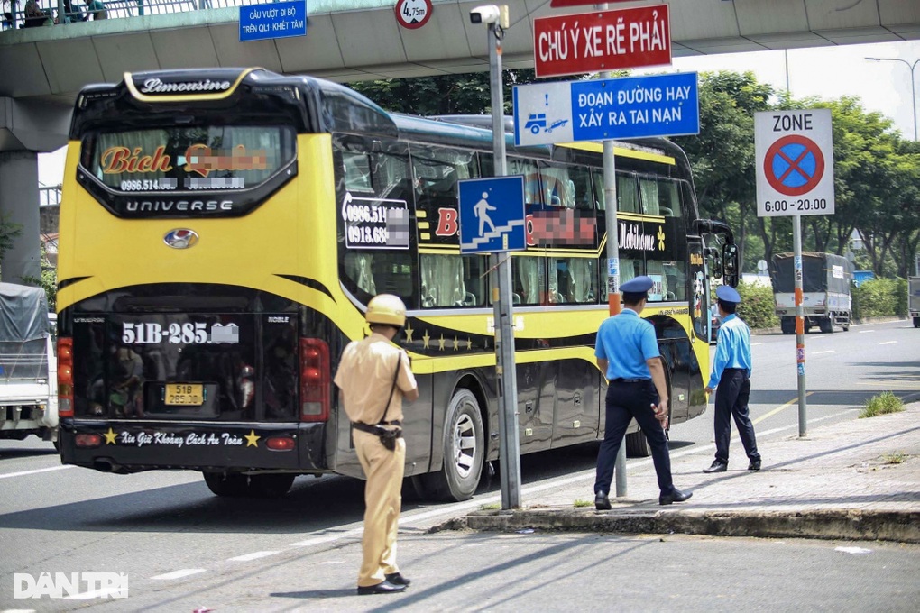 Sở GTVT TPHCM: Người hoạt động vận tải ô tô cần có chứng chỉ chuyên ngành - 1
