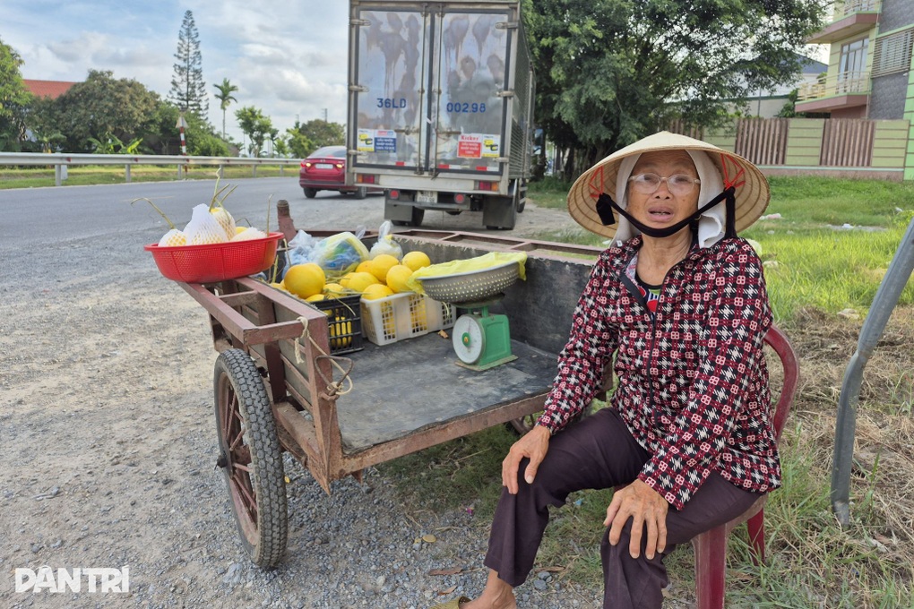 “Cây làm giàu” mất mùa, trượt giá khiến nông dân thua lỗ nặng - 3 “Cây làm giàu” mất mùa, trượt giá khiến nông dân thua lỗ nặng - 3