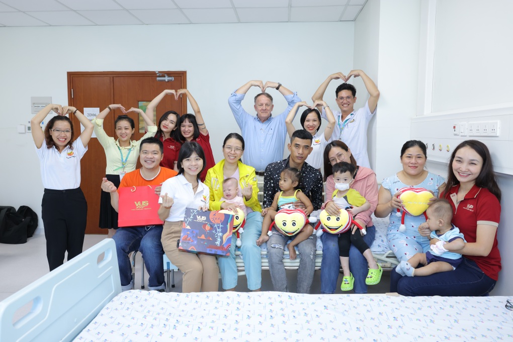 Giáo dục trẻ trưởng thành trong môi trường giàu giá trị nhân văn - 2 Giáo dục trẻ trưởng thành trong môi trường giàu giá trị nhân văn - 2