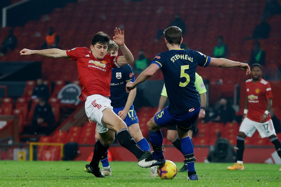 Man Utd chia 9 bàn thắng cho 9 cầu thủ của Southampton - 12 Man Utd chia 9 bàn thắng cho 9 cầu thủ của Southampton - 12