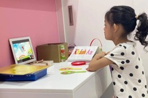 Lớp 1 học trực tuyến: Phụ huynh Hà Nội đề xuất lùi thời gian nhập học