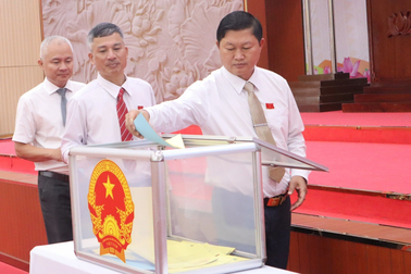 Chủ tịch HĐND Bình Phước đứng đầu người có số phiếu tín nhiệm cao