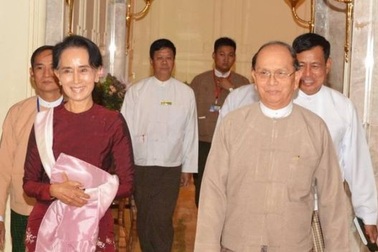 Bắt đầu đàm phán chuyển giao quyền lực ở Myanmar
