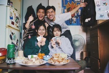 Du học sinh Việt và chuyện "mâm cỗ Tết order" ở nước ngoài