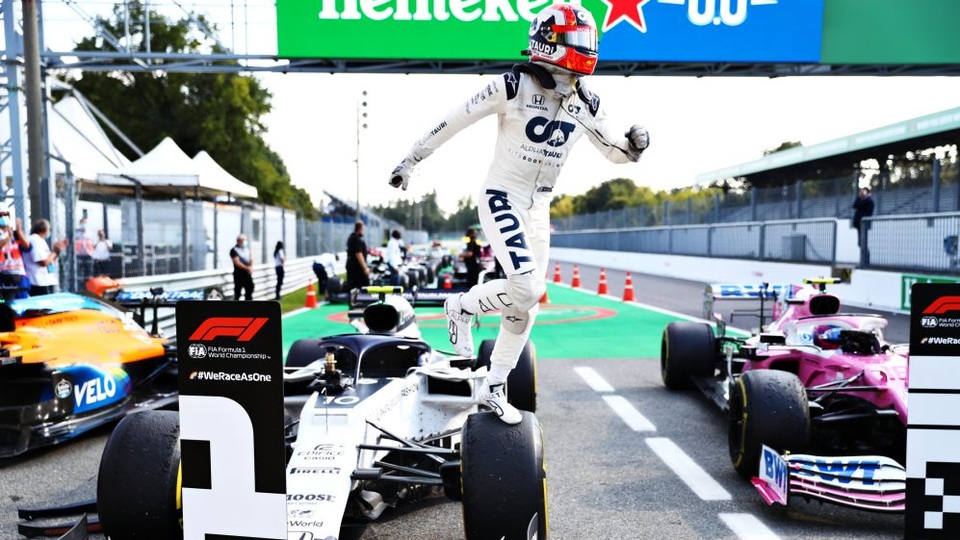 Biến căng ở Monza, F1 đã có một chặng đua đi vào lịch sử - 17 Biến căng ở Monza, F1 đã có một chặng đua đi vào lịch sử - 17