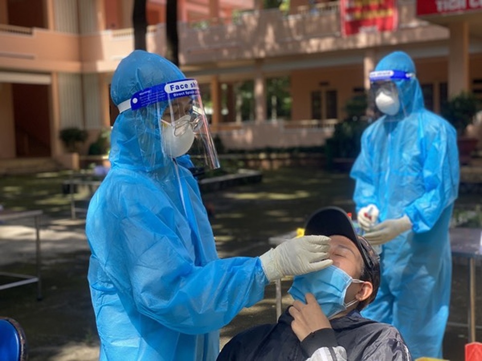 Ngày trở về của Biệt đội săn Covid-19 Học viện Y Dược học cổ truyền VN - 2 Ngày trở về của Biệt đội săn Covid-19 Học viện Y Dược học cổ truyền VN - 2