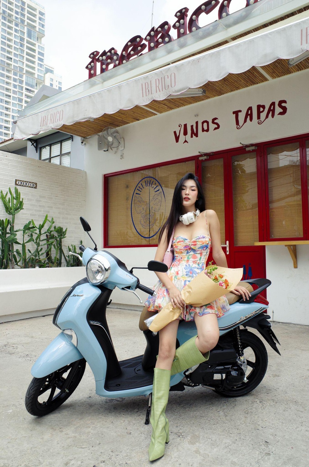 Học dàn Hot Instagram cách lên đồ cháy phố cực đỉnh - 1 Học dàn Hot Instagram cách lên đồ cháy phố cực đỉnh - 1