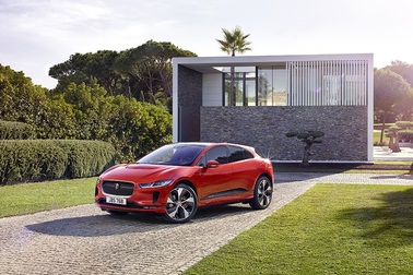 SUV chạy điện đầu tiên của Jaguar đáng giá bao nhiêu?