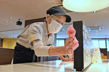 "Tài sản" quý giá của cụ bà làm việc đến 90 tuổi, không chịu nghỉ hưu