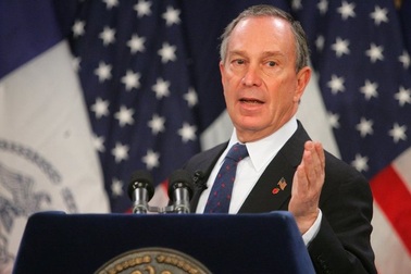 Tỷ phú Bloomberg không tranh cử tổng thống vì Donald Trump