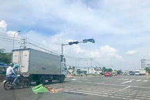 Truy tìm chiếc xe ô tô bỏ trốn sau khi tông chết cụ bà nhặt ve chai