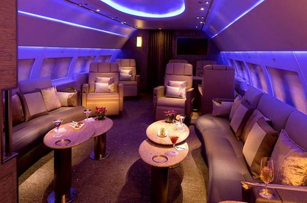 Siết chặt an ninh trước giờ máy bay chở Blackpink hạ cánh ở Nội Bài - 2 Siết chặt an ninh trước giờ máy bay chở Blackpink hạ cánh ở Nội Bài - 2
