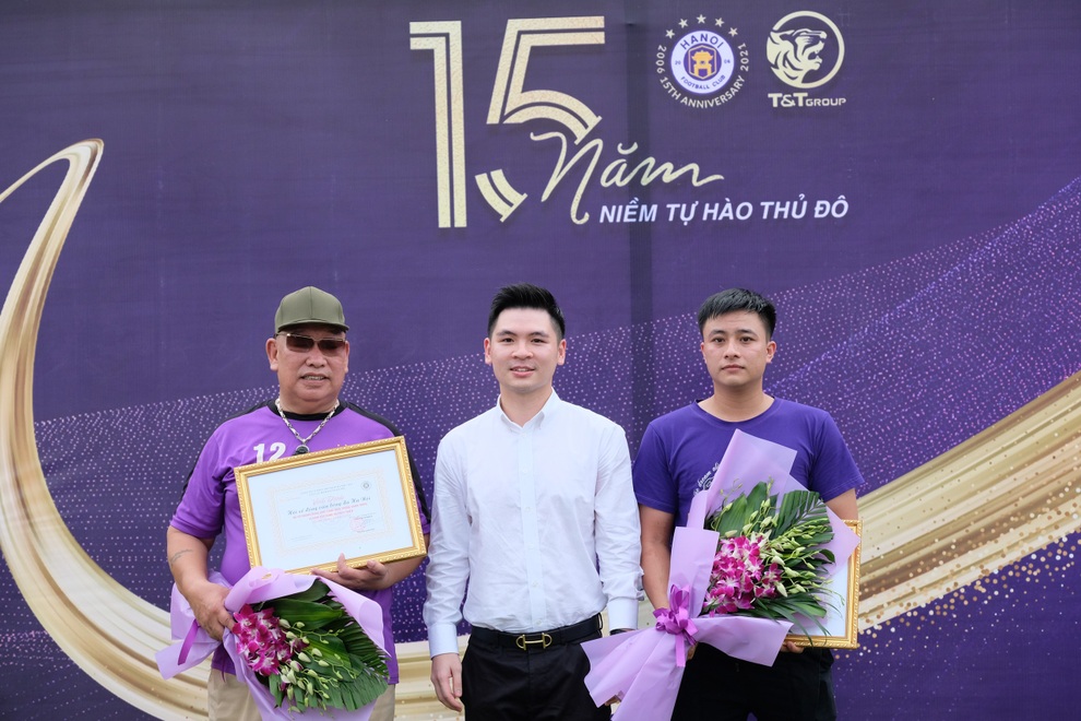 Kỷ niệm 15 năm CLB bóng đá Hà Nội - 5 Kỷ niệm 15 năm CLB bóng đá Hà Nội - 5