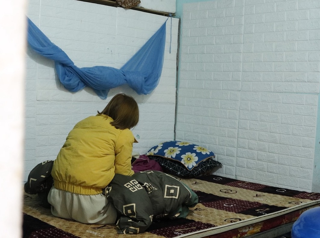 Pregnant worker returns home, couple loses job right before birth - 2 Công nhân ôm bụng bầu hồi hương, vợ chồng mất việc ngay trước ngày sinh nở - 2